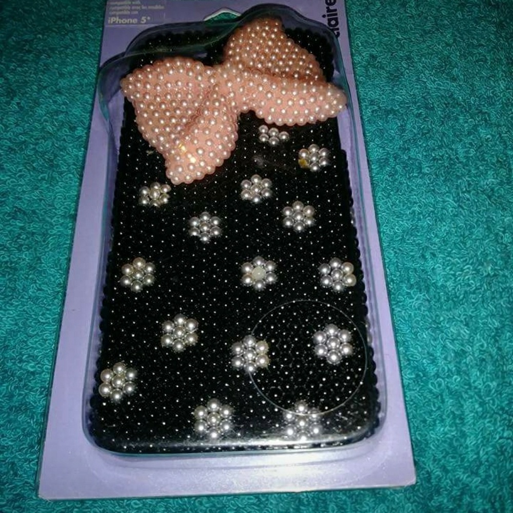 Brand new  5/5s and other cases